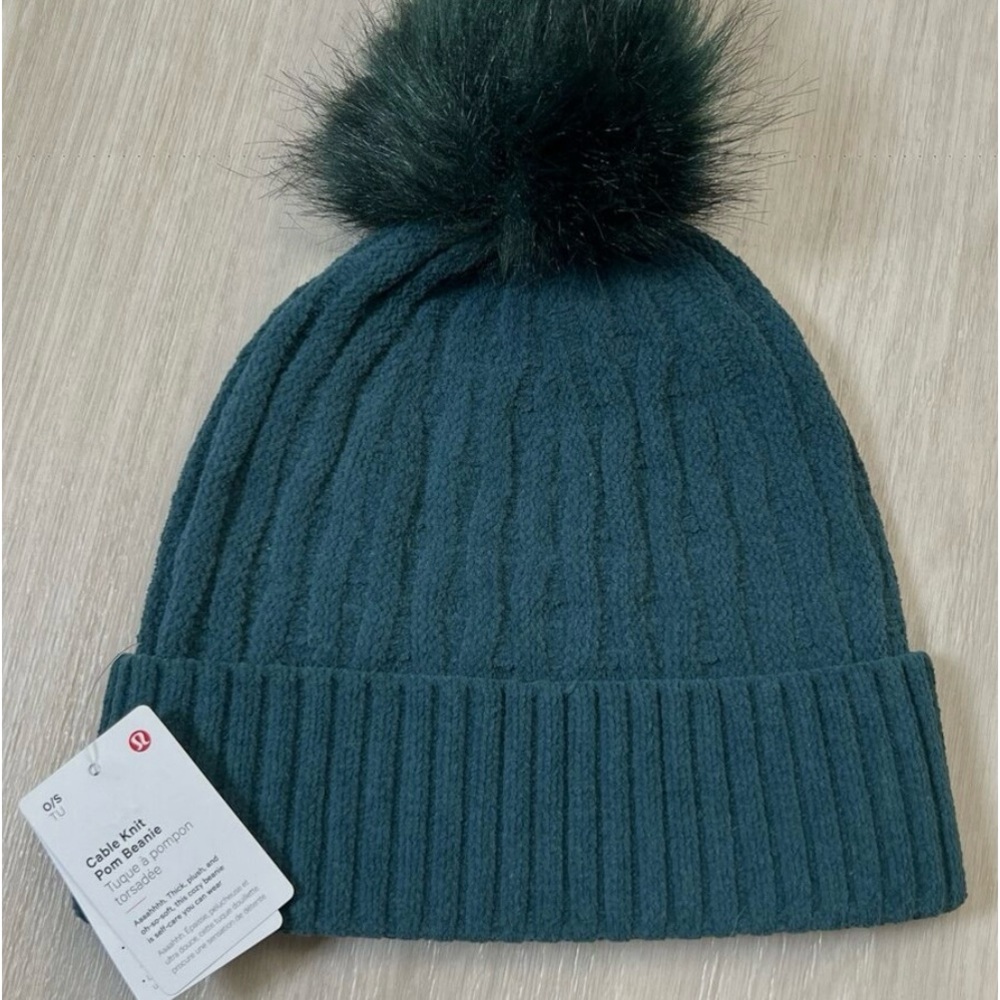 Lululemon knit hat